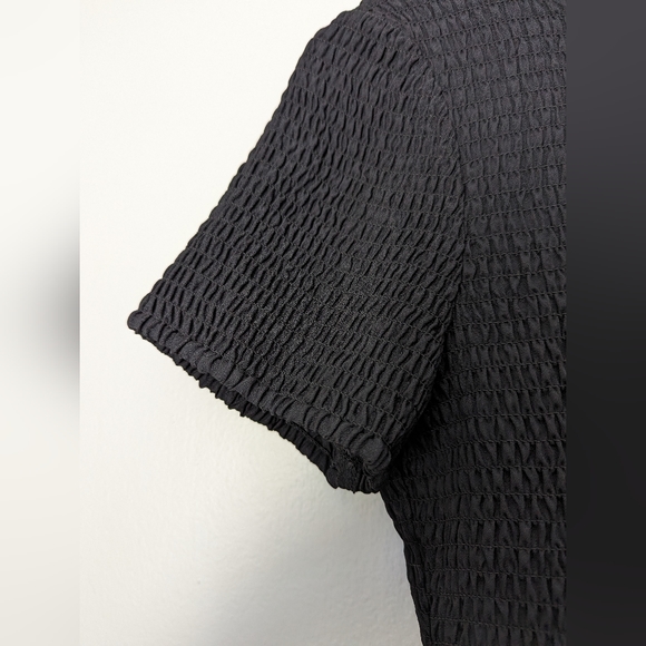 Express NWT textured black top size Medium M - Picture 5 of 5